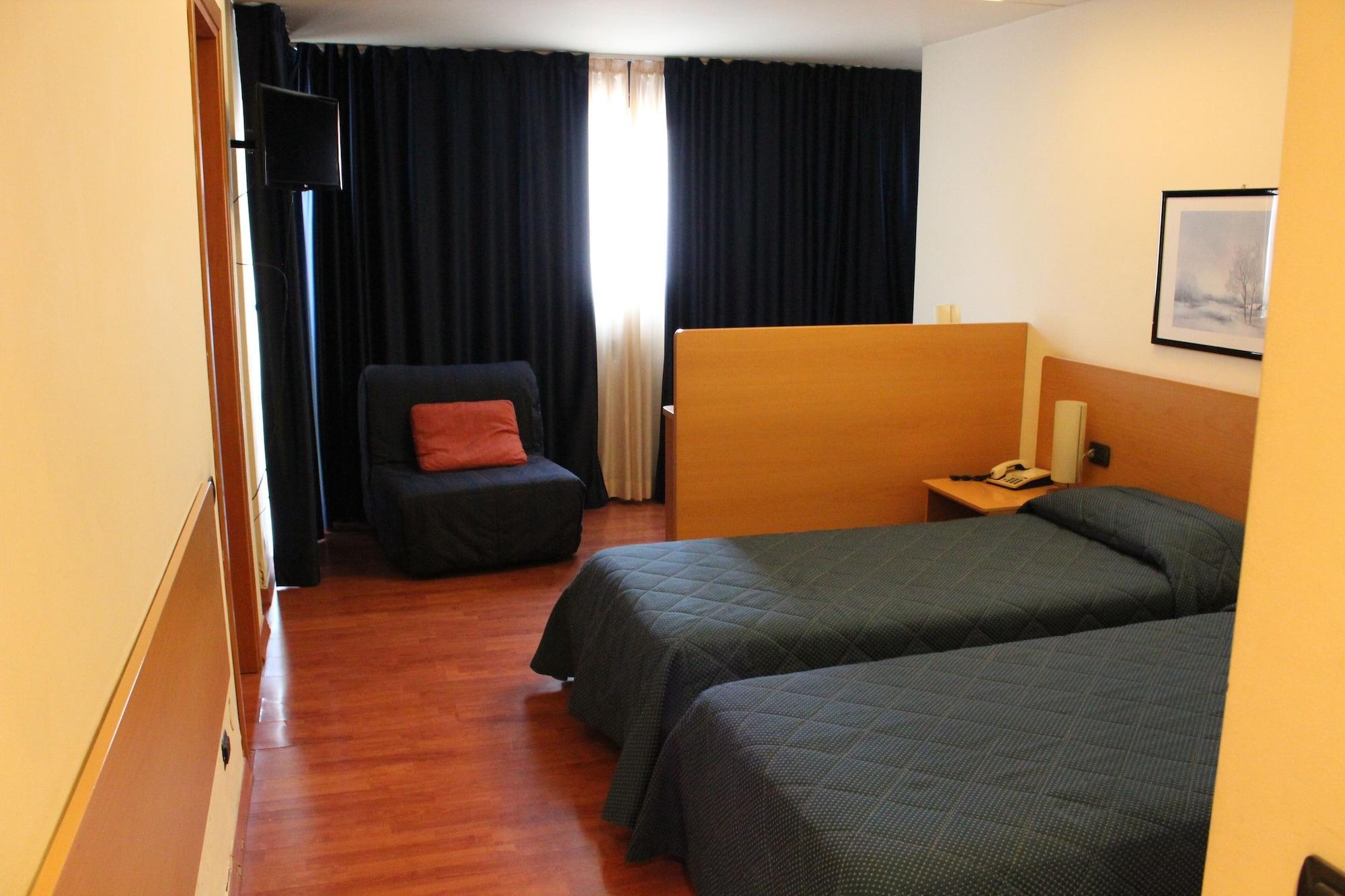 Hotel Selide Desio Exteriör bild